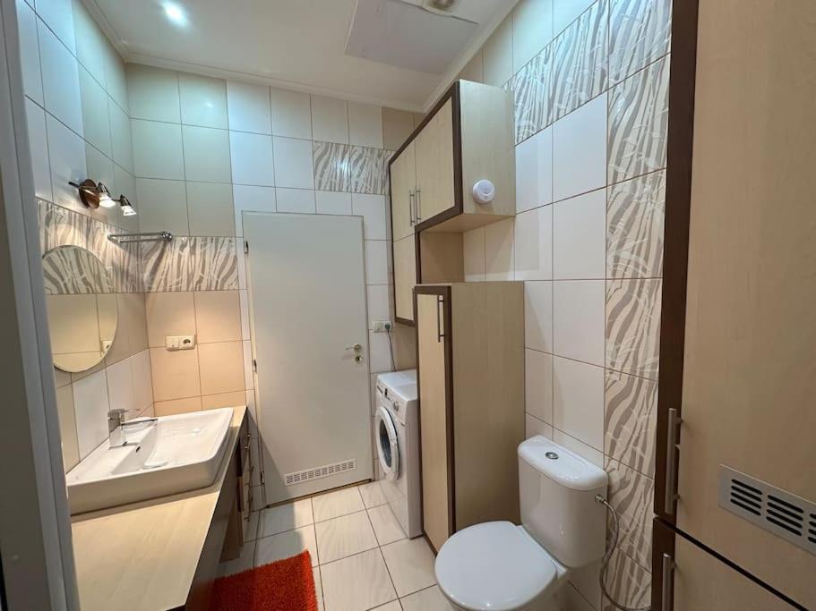 Apartment Sadova Karlovy Vary Exteriör bild