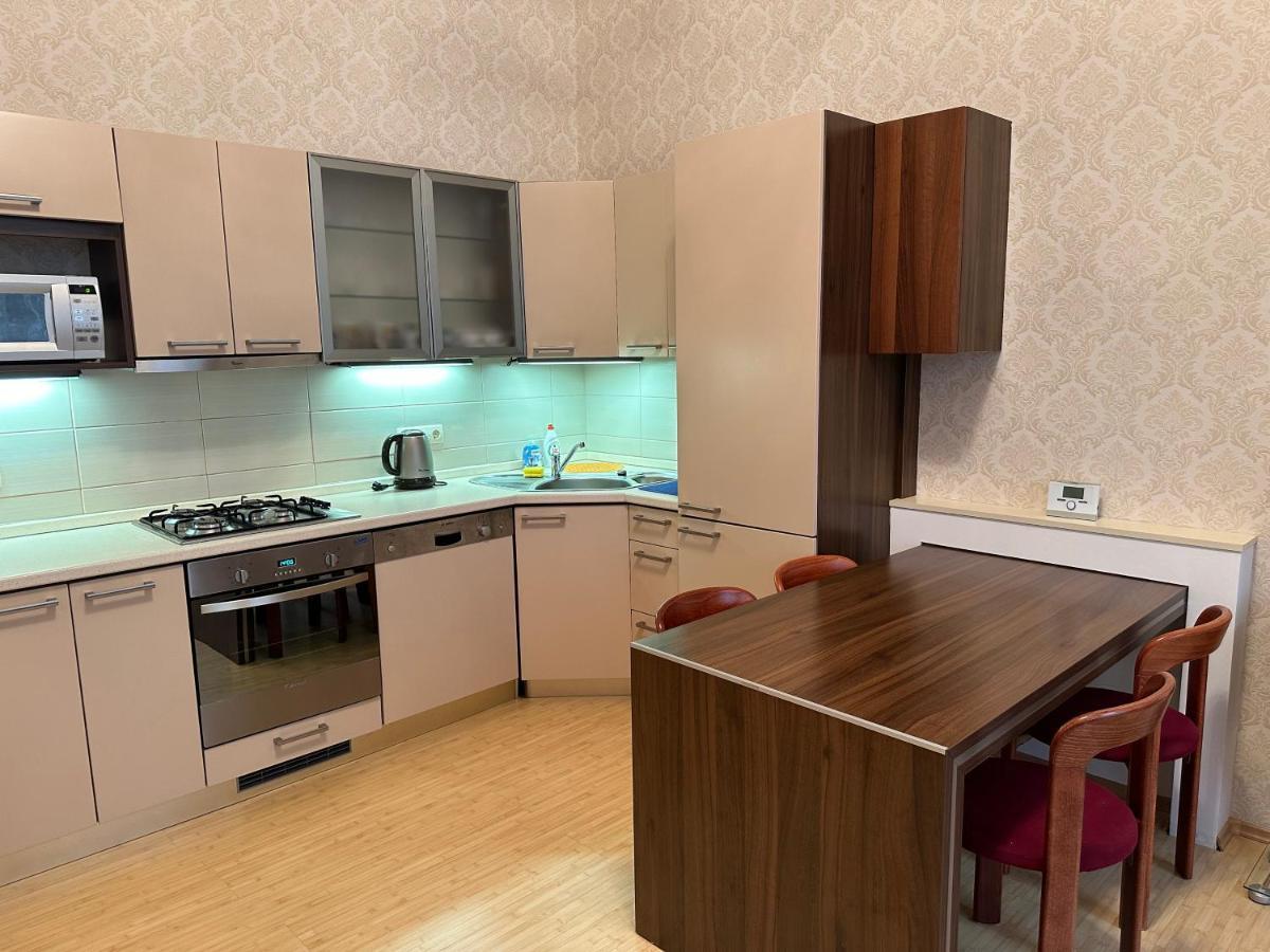 Apartment Sadova Karlovy Vary Exteriör bild
